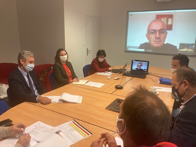 48DSDEN's tweet photo. Sport scolaire Lozère @acmontpellier @sophiebejean 
Dialogue social, partenariats, communication, 
Manifestations sportives et protocole sanitaire
Planification des événements sportifs de novembre
@unss48 @education_gouv @CostantiniNath1 @DptLozere48 https://t.co/6zPJ7GkScX
