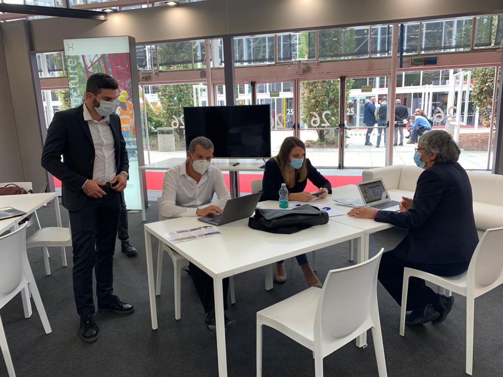 MinnucciSRL's tweet photo. 📢📅 Oggi da non perdere alle ore 16 l’intervento della Minnucci Associati al SAIE che mostra applicazione del metodo OpenBIM nei processi di gestione informativa sul patrimonio delle stazioni appaltanti.
Per la diretta al link
https://t.co/NpJ1sag2Gs https://t.co/tLcUPUIa3E