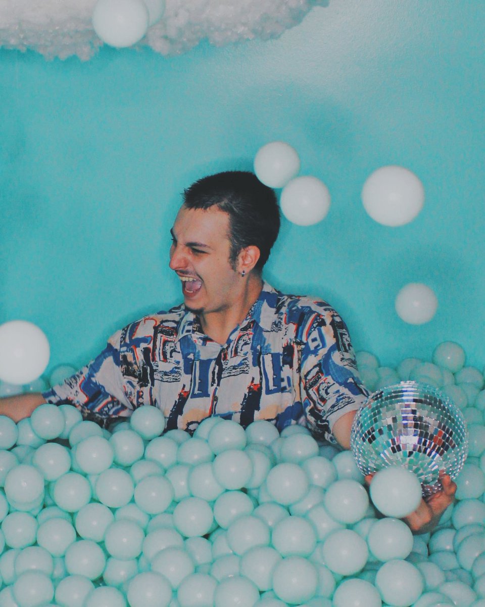 felix_navarro_m's tweet photo. ~ SONREIR ES GRATIS ~
.
#sonrie #sonrisa #alegria #smile #funny #parquedebolas #fotografiaartistica #fotografiacreativa #fotografico #fotografia #photographyartistic #photographycreative #photographer #photography #actor #theatre #teatre #action #rodaje #actorislive #actoriginal https://t.co/IoHfHWnsTm