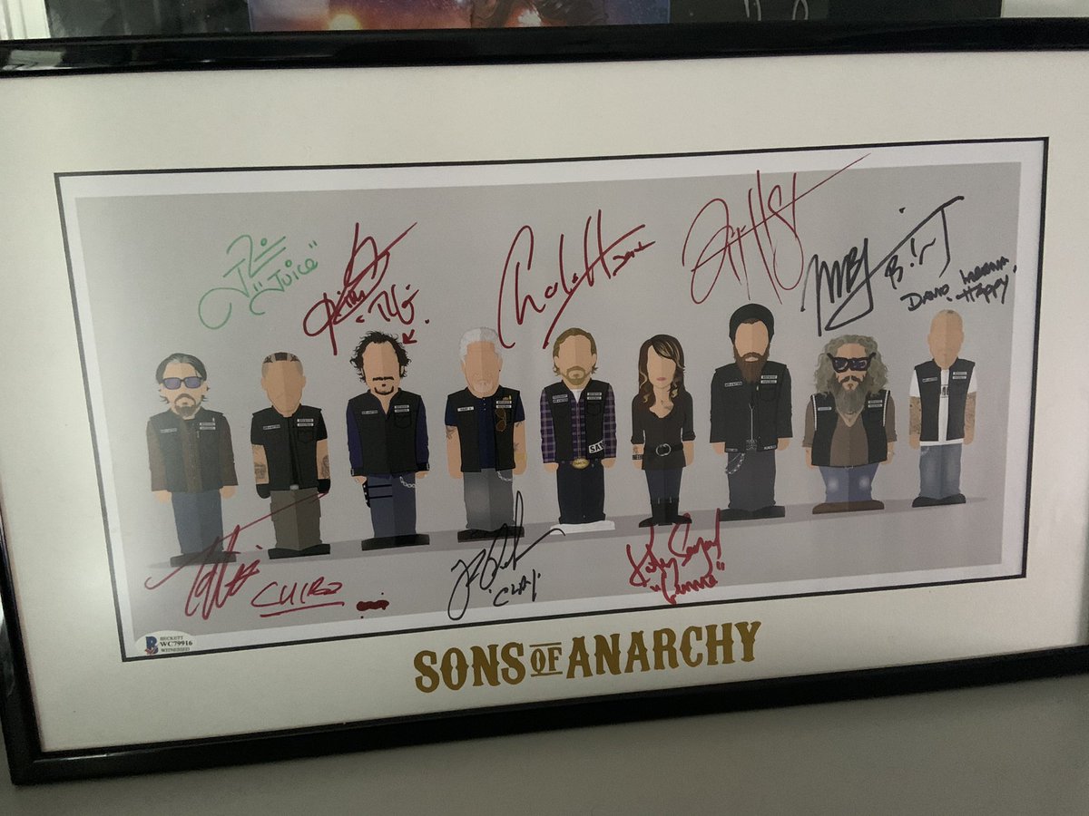 jinglefield75's tweet photo. Much love to you all. Stay safe everyone. Happy it’s complete @KateySagal @markboonejunior @Jobydove @davidlabrava @ECharlieHunnam @RamboDonkeyKong @perlmutations @KimFCoates @Theorossi @TommyFlanagan @sutterink https://t.co/xff4D4EBU8