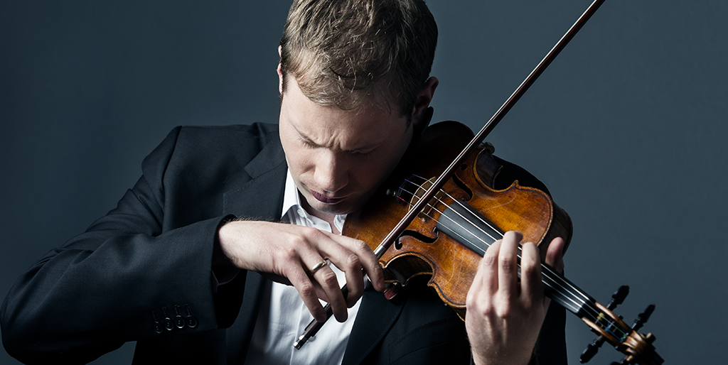 TorontoSymphony's tweet photo. Tuning in to @metromorning today? Listen in at 7:20am to hear TSO Concertmaster Jonathan Crow talking to @CBCIsmaila about tonight's performance of Vivaldi's Four Seasons at #CityViewDriveIn! #TSODriveIn https://t.co/zTxYHOkdWy