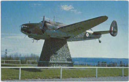 GahsYQX's tweet photo. The Hudson Bomber, the first aircraft type to start up Ferry Command in 1940. Erected on a pedestal located on approach to Rwy 09 in 1966. Removed because of airport road changes &amp; now located at the North Atlantic Aviation Museum in the town of Gander

https://t.co/RR0EENPu7L https://t.co/aYLi3i5ShO
