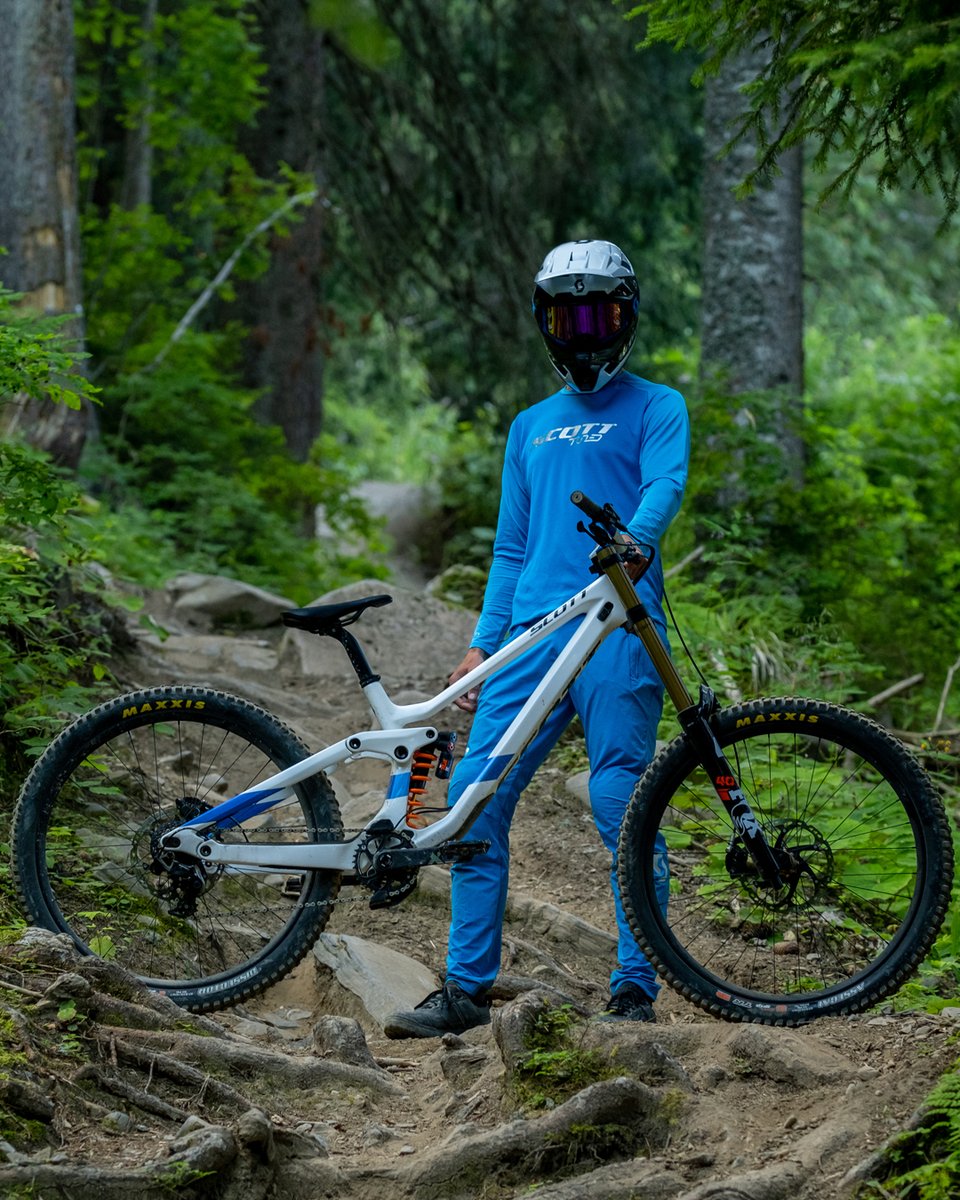 ScottSpain's tweet photo. Cuando llega el frío, siempre hay formas divertidas de entrar en calor. 🔥
Baja más rápido que nunca con la colección Trail Tuned. Entra en el enlace y descúbrela: https://t.co/kpq9O73e61
#NOSHORTCUTS #SCOTTbikes #SCOTTtuned
📸: Kifcat https://t.co/9WAbm2XG4X