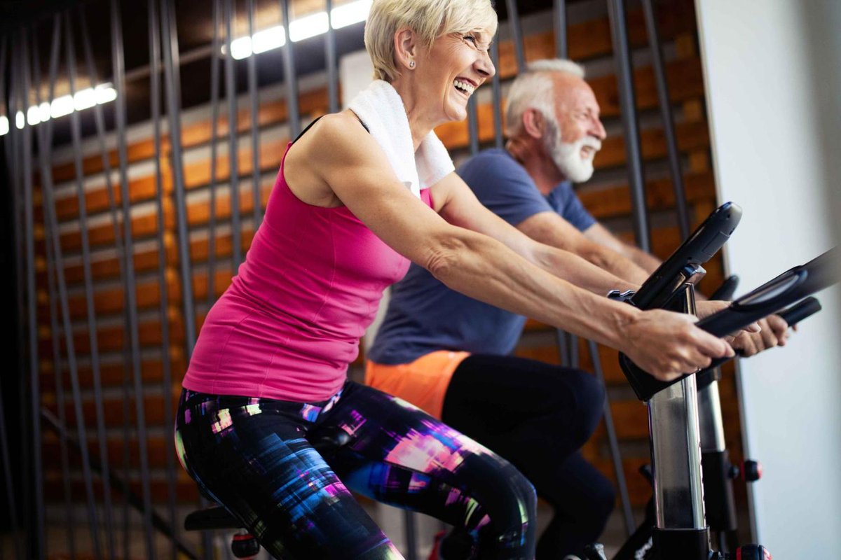 sportlife_es's tweet photo. Hablamos de menopausia, de qué le pasa a nuestro organismo y os damos las claves nutricionales para mantenernos en forma en esta etapa. Con #MeriteneProactive de @Nestlehealthsc https://t.co/bYF4NNt57T https://t.co/zhAXciIqiS