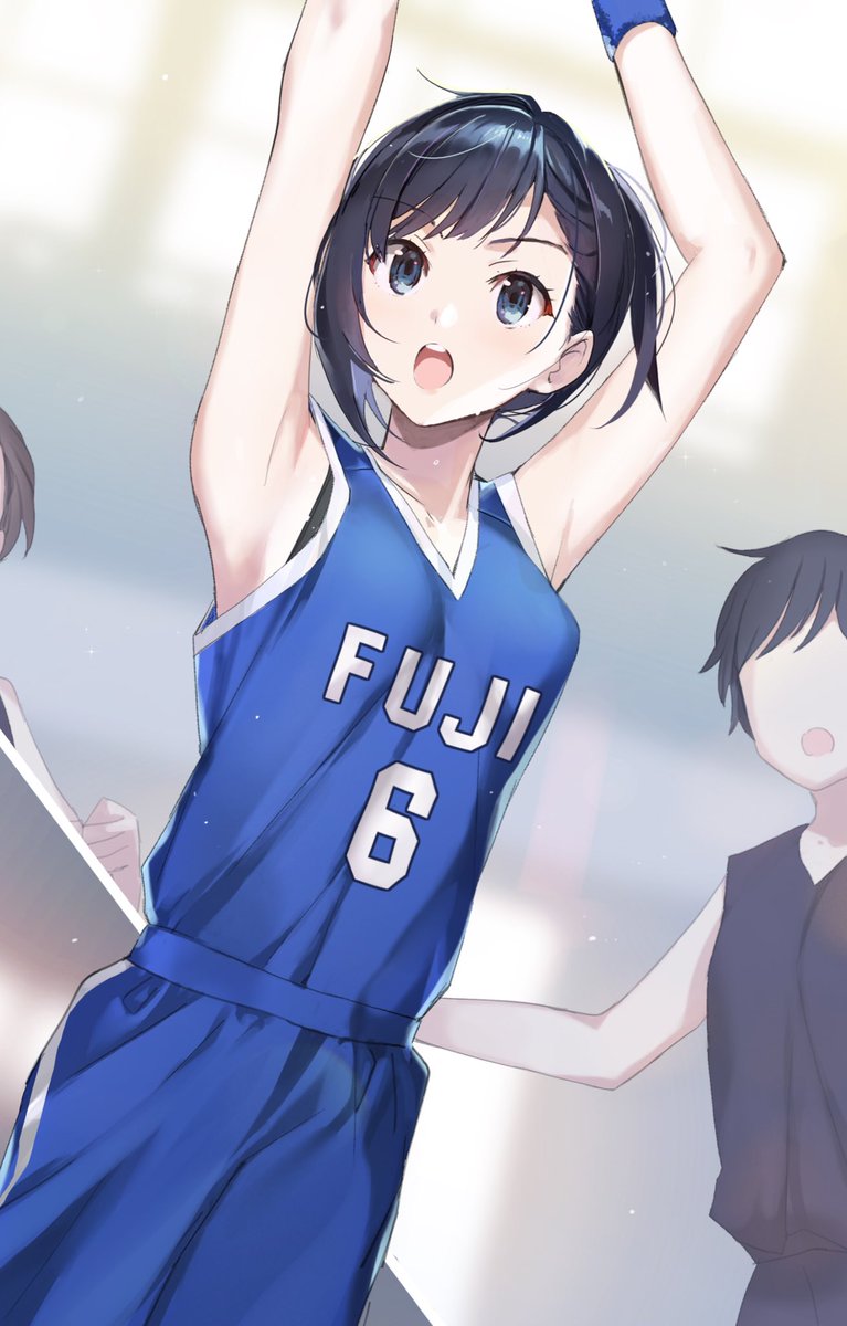 おっと、パーカーのデザインに初歩的なミスを発見。 陽は7番だしな