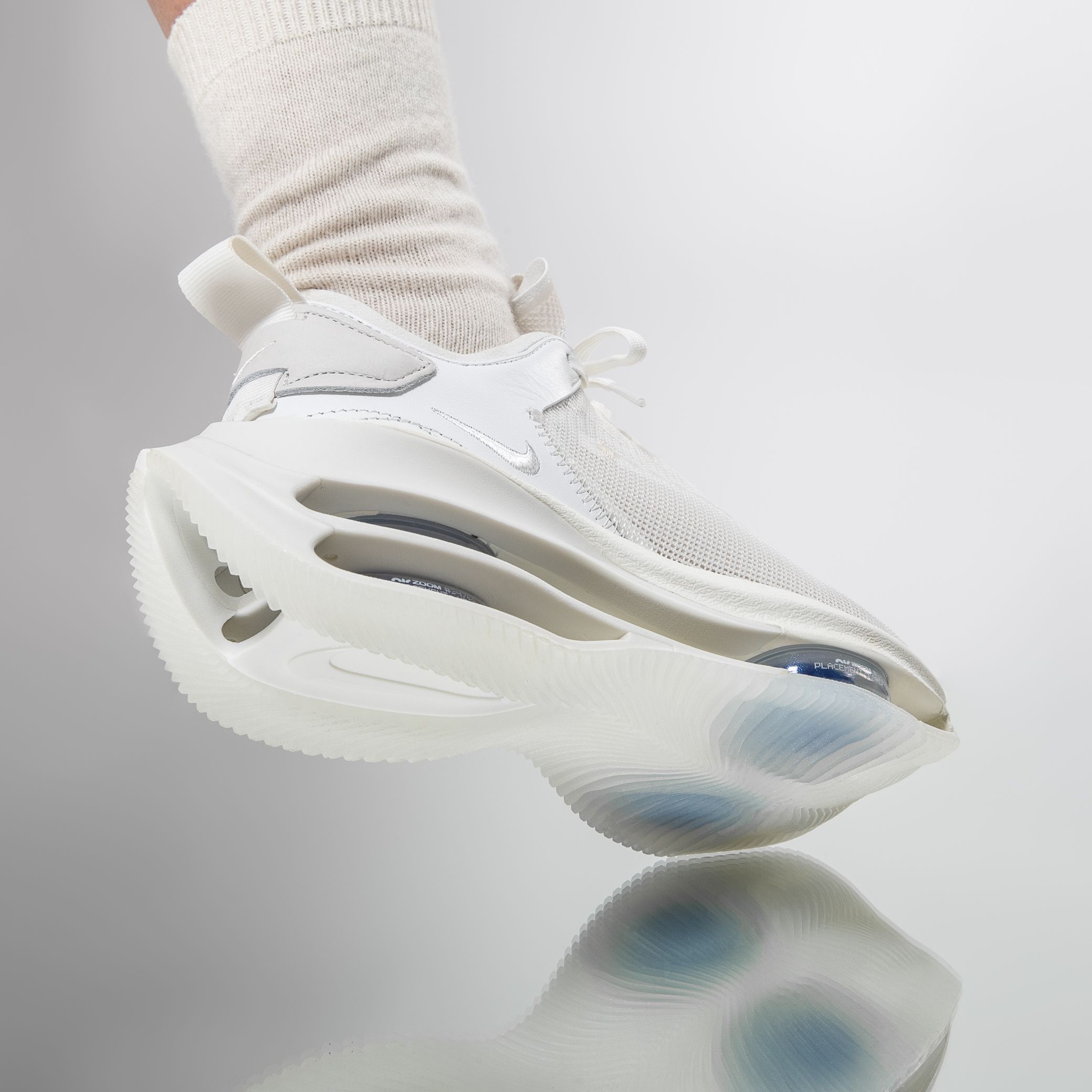 TITOLO auf Twitter: „make a step into future ⚪️ Nike Air Zoom ... حلاو جيلاتين TITOLO auf Twitter: „make a step into future ⚪️ Nike Air Zoom ... حلاو جيلاتين
