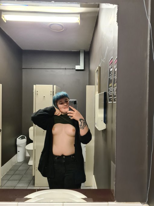 Tits and tummy from: The Bathroom https://t.co/RrJauGJnnN