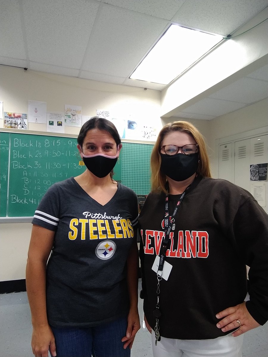 #LoveEachOther@theTwinsburgHS