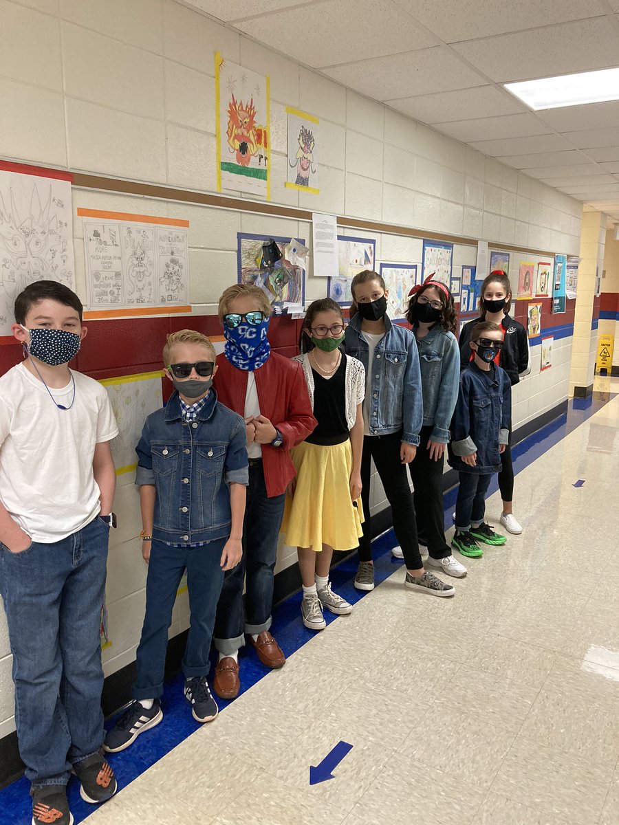 Some cool cats and kittens in 5th grade today! @CFESmustangs #celebrate #50thdayofschool