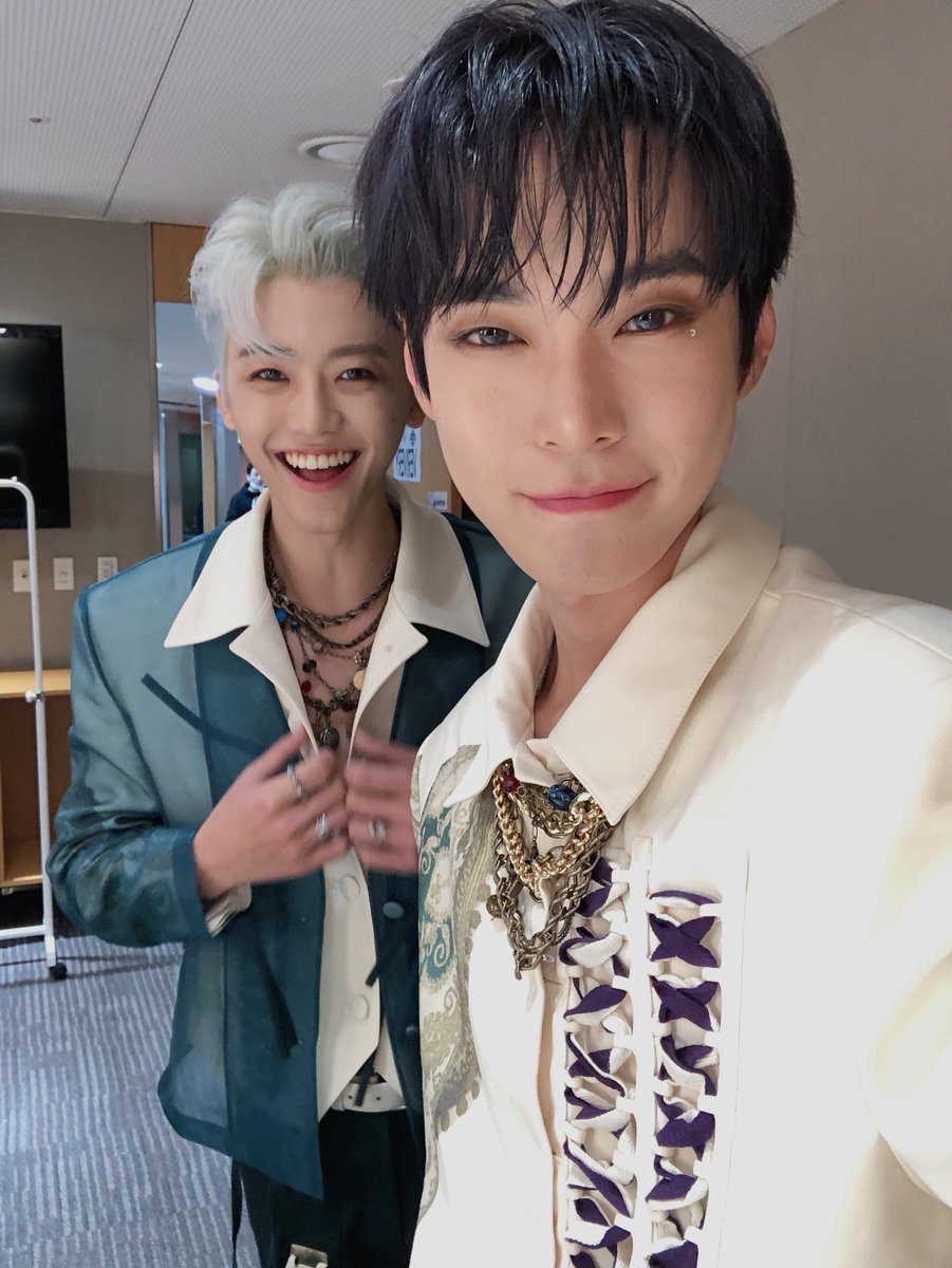  Doyoung selca with make a wish unit.Please let this complete.(I'm scared of dojae tho )Jaemin Shotaro Taeyong LucasJaehyunXiaojun