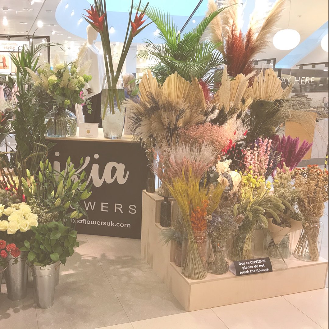 Can't believe 2 weeks have passed since this job was installed for <a href="/ixiaflowersuk/">ixia</a> at <a href="/johnlewisandpa2/">johnlewisandpartners</a>  Trafford Centre. We really managed to maximise the floor space to create this stunning display. #urmston #manchesterdesign #birchplydesign #retaildisplaydesign #retaildisplay