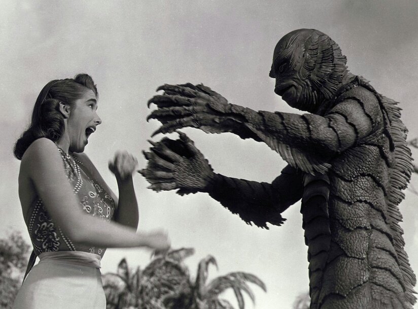 thunder_rollin's tweet photo. Julie Adams face à "L'Étrange créature du lac noir" de Jack Arnold (1954)
#CreatureOfTheBlackLagoon #ScreamingQueen #Cinema 🎬 https://t.co/GhaqFpL4ZN