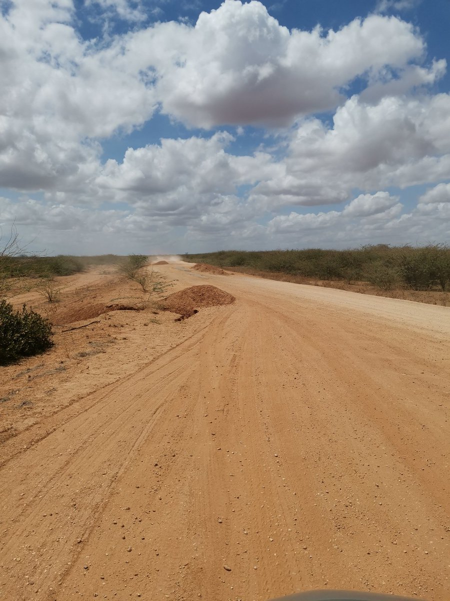 We had already been warned that the road is not complete all the way with some diversions. It is about 120kms to Hola with about 60kms being off road or under construction