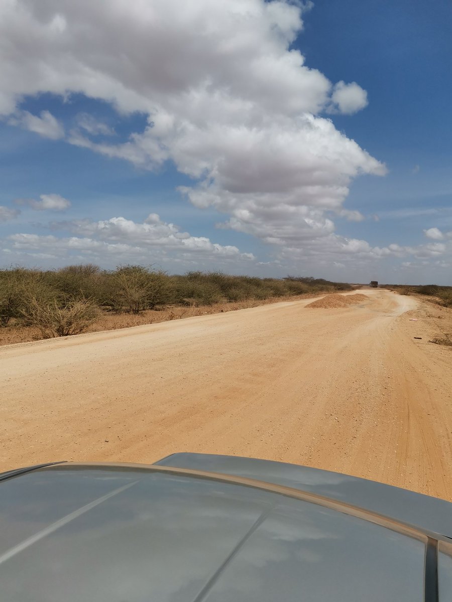 We had already been warned that the road is not complete all the way with some diversions. It is about 120kms to Hola with about 60kms being off road or under construction