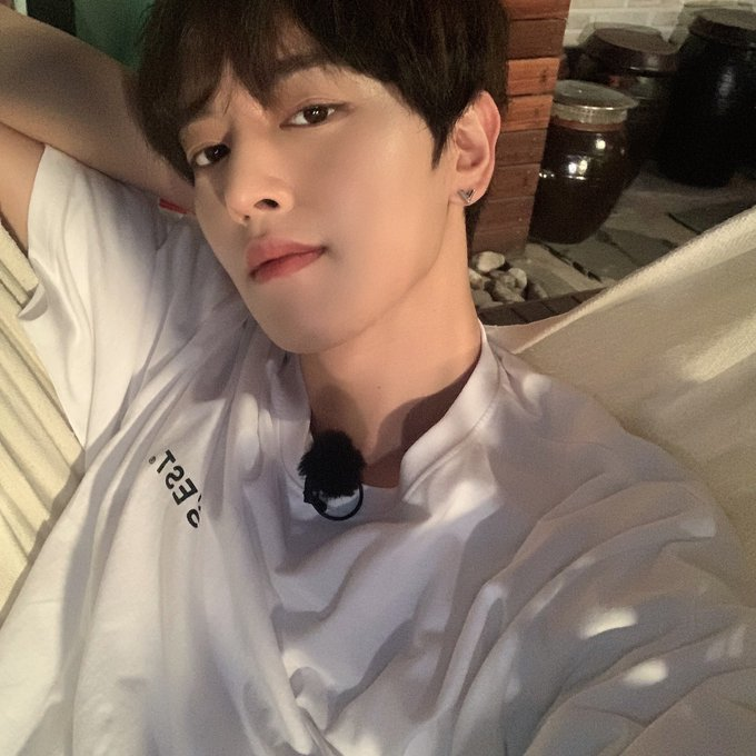 ravnarchive's tweet photo. 201013

cr. @official_ONEUS https://t.co/Q2MdTvkkFo