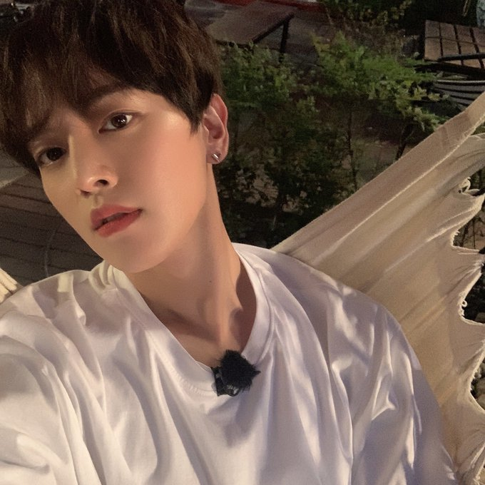 ravnarchive's tweet photo. 201013

cr. @official_ONEUS https://t.co/BjYr6ZSsSN