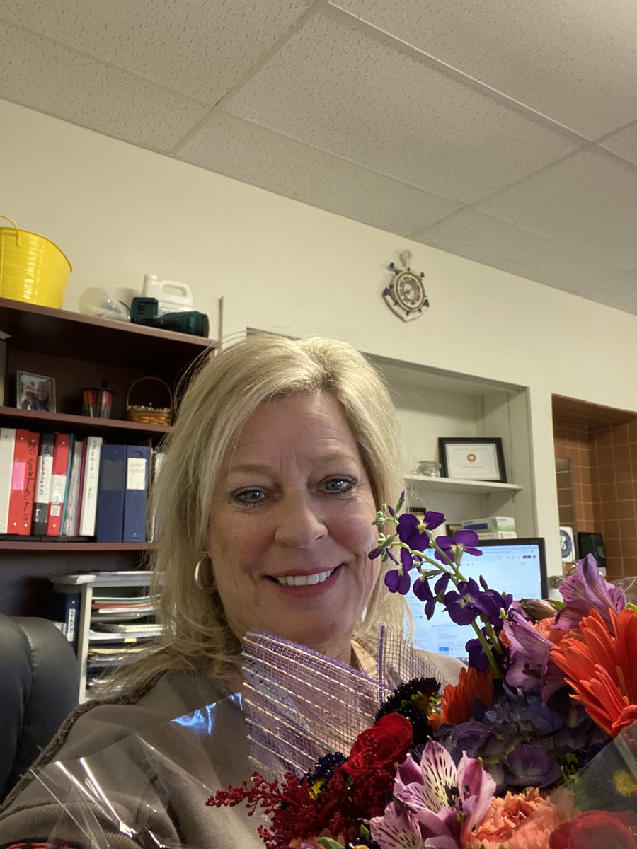 Mrs. Fischer FHEVS tweet media