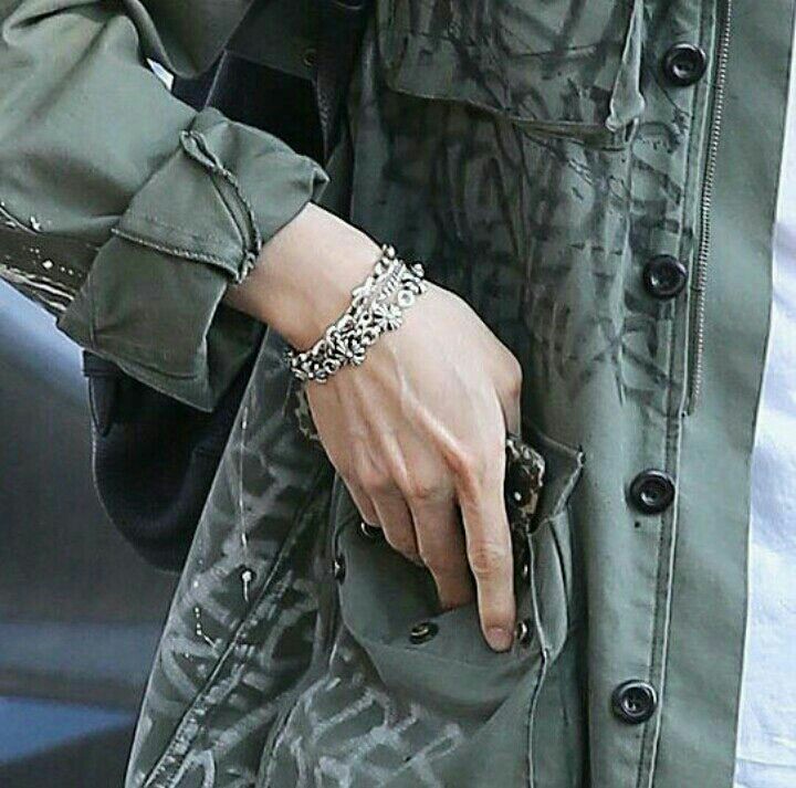 His hands are so..  veins