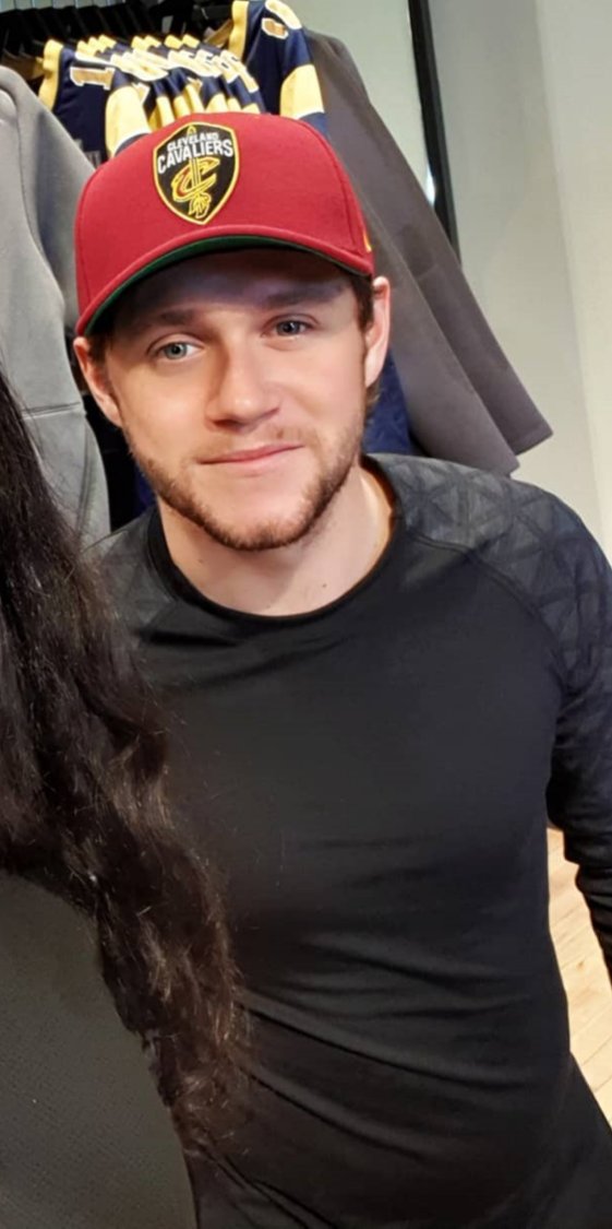 niall horan in baseball caps. a much needed thread;