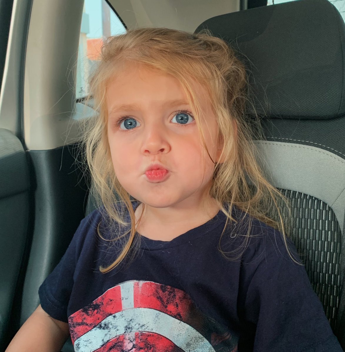 laurabbd's tweet photo. amor maior do mundo. 💙 https://t.co/2rhTSjBDzg