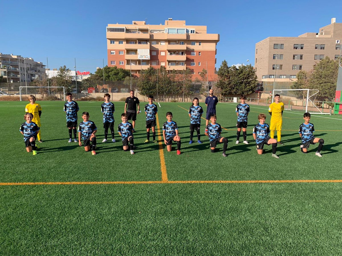 AcademiaUDA's tweet photo. ¡Finaliza el primer amistoso de los equipos de la #AcademiaUDA! ⚽️

🔴 @UDPaviaoficial 1-8 #UDAAlevín https://t.co/v7vCIs35Gi