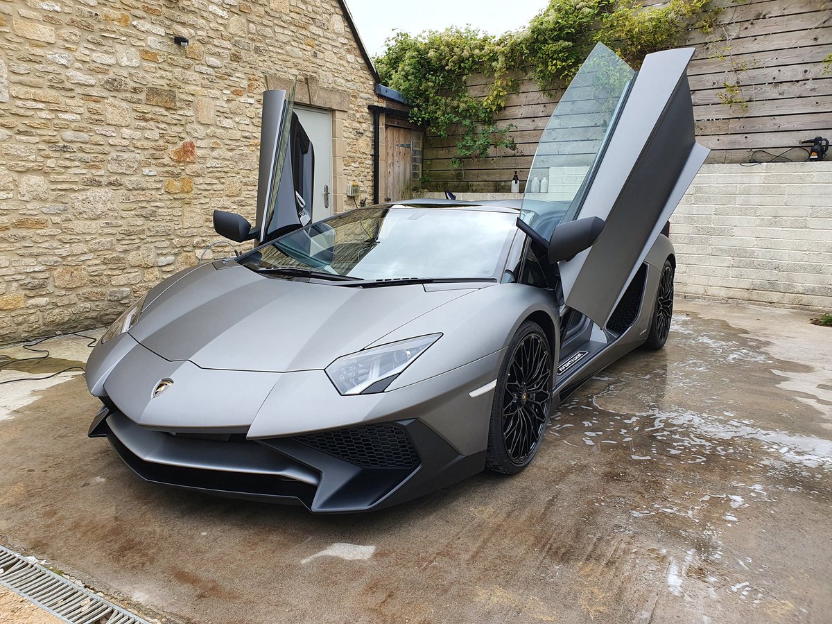 #detailing #detailed #mobiledetailingservice #mobilevaleting #bathsomerset #Bath #supercars #supercardetailer #hypercars #32yearsexperience #coatingfarmceramics #ceramiccoating