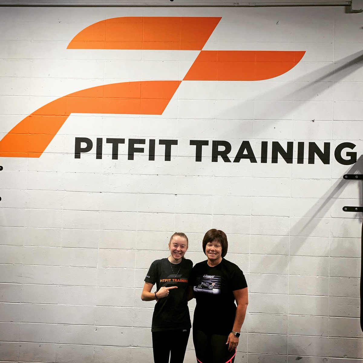 emily_linscott's tweet photo. What an awesome surprise this morning at @PitFitTraining
The shirt definitely looks great and it’s so cool so see people sporting the new merchandise. Thank you to you all! 😊😜
#HardWorkPaysOff #PitFitPrepared #RockingTheMerch https://t.co/kkRHXxOkMK