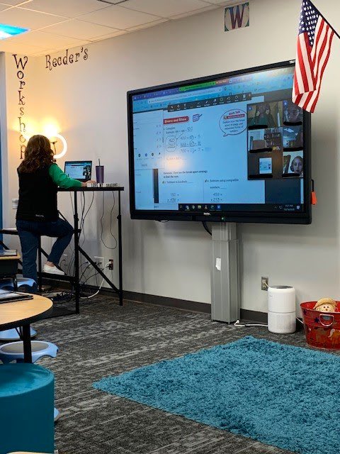 “Breaking apart” math on two different platforms...virtual and face-to face. Our teachers are rocking and our students are rolling! 🎸💚💪🏼 #DragonStrong <a href="/Jack_D_Johnson/">Jack D. Johnson</a> <a href="/CarrollCurric/">Carroll ISD C&I</a> <a href="/Carrollisd/">Carroll ISD</a> <a href="/HowdyMrsA/">Beth Alexander</a>
