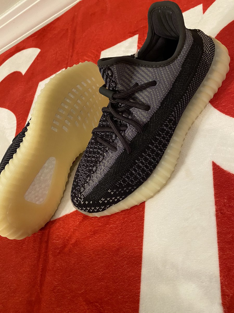 Overratedplug's tweet image. Adidas Yeezy Boost 350 V2 Carbon 🔥📦

#OverRated | Discount code “PINK”