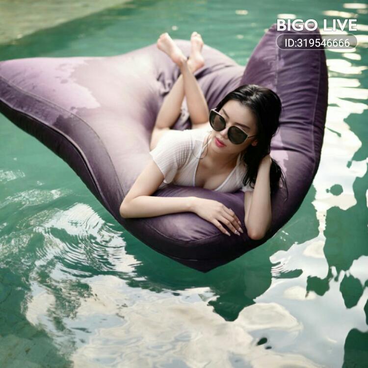 BesiLunak's tweet photo. Masuk dan nonton LIVE 💡A⭐️🐼 Anna di #BIGOLIVE:  battle negara 22.45- 23.00😢  
https://t.co/PjdX2RvKbM https://t.co/D1W7Gtj6GE