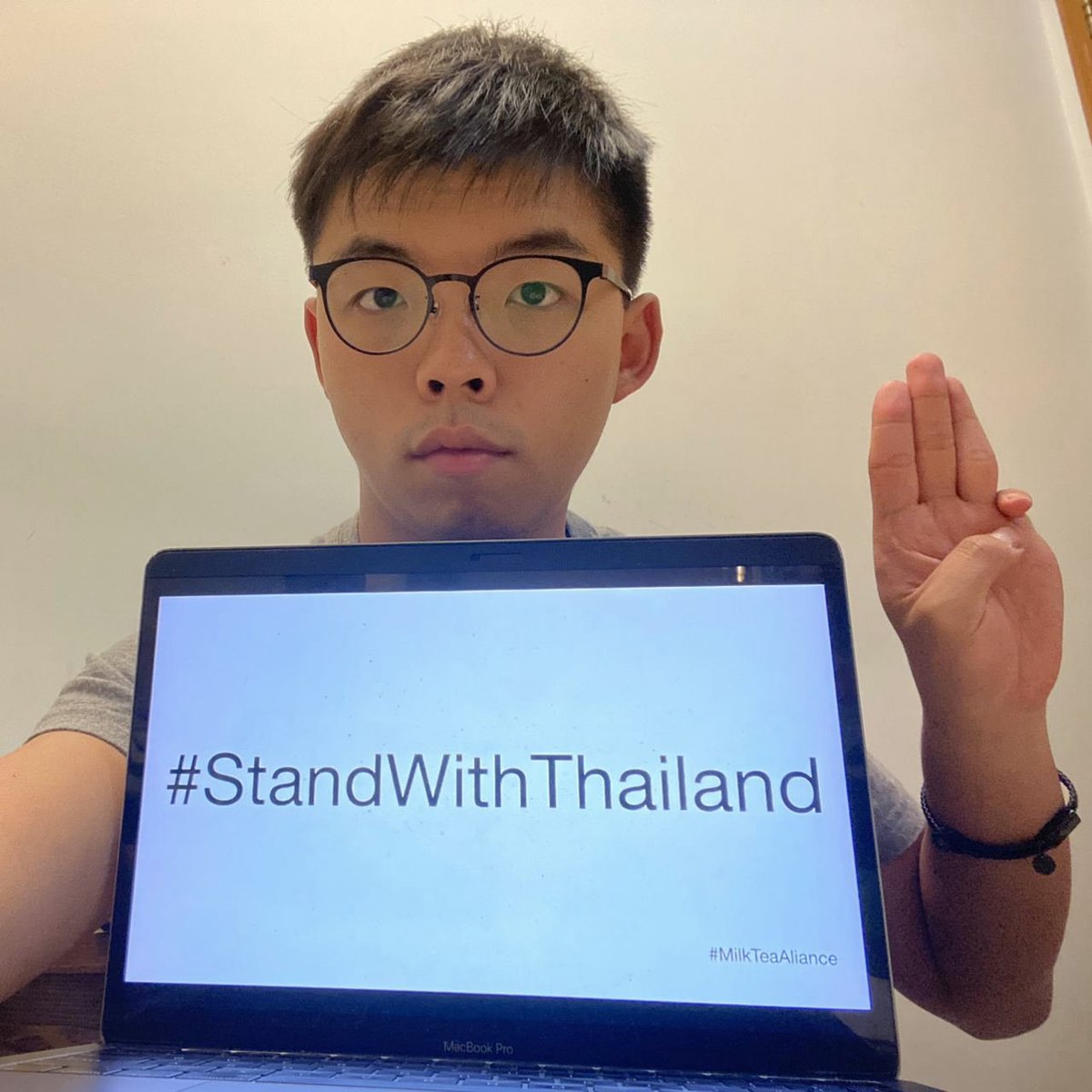 #StandWithThailand #MilkTeaAliance  

People should not be afraid of their governments. 
Only governments should be afraid of their people. 
(V for Vendetta)