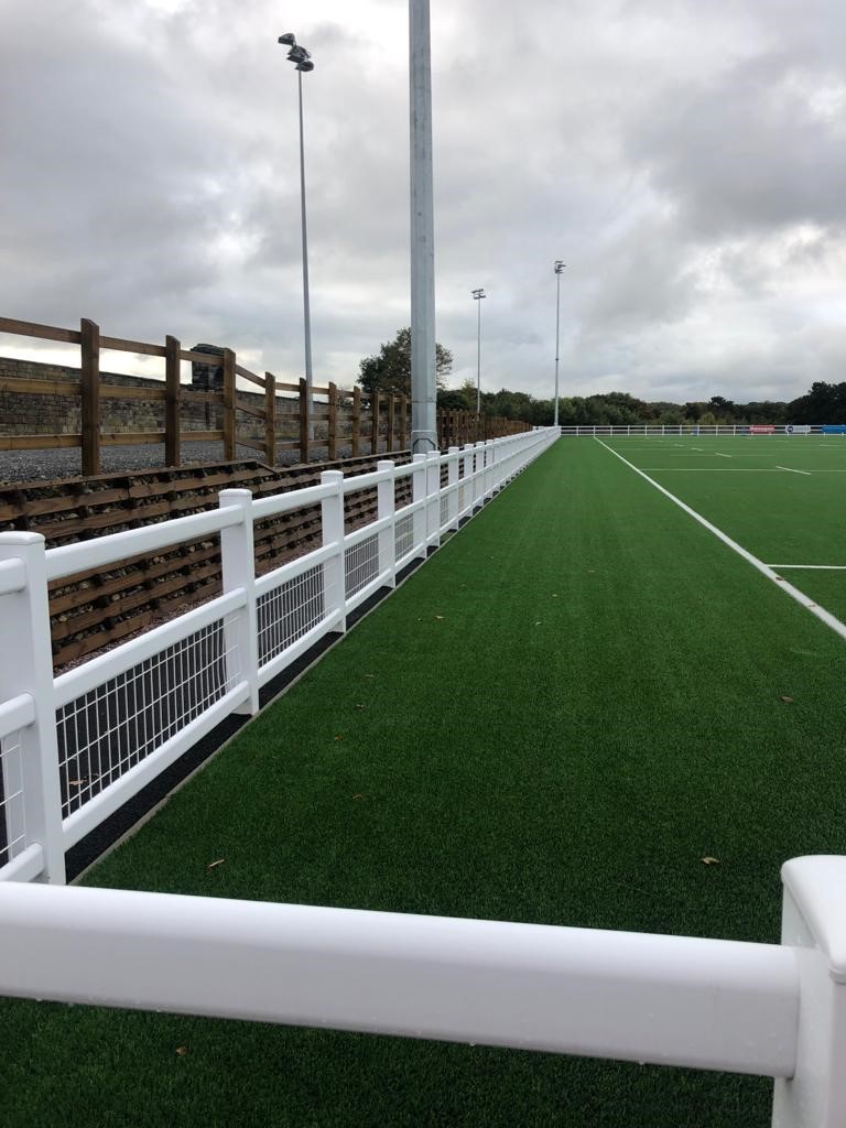 B&L Fencing Services tweet media