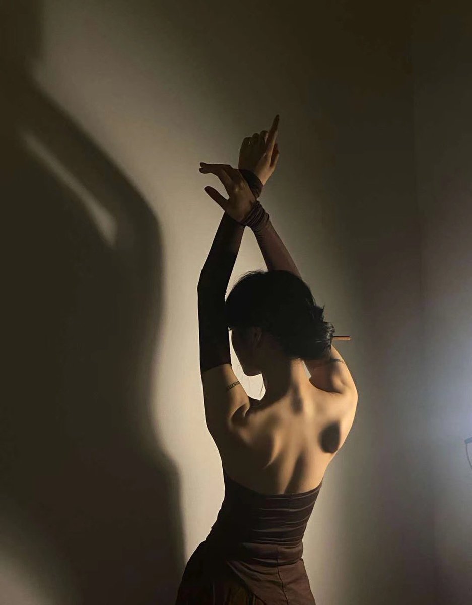 Isharedesign's tweet image. Light is the best designer!