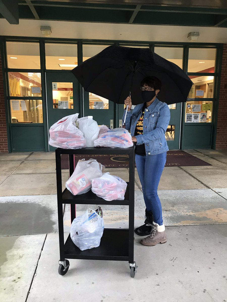 McguinnLeslie's tweet photo. Thank you @MosbyMemorial for the donations towards our Virtual Fall Math Festival. I’m excited to start getting packets together for our students. @VirginiaHansom @1RatcliffeES @RatcliffeLib https://t.co/msJBUqRx9C