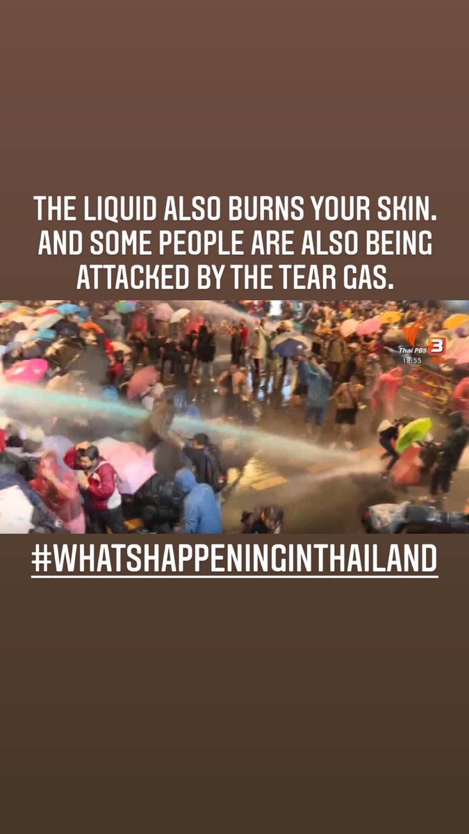 LEEKNOW_TH's tweet photo. Thai government use violence against unarmed people.

We need your help pls

#16ตุลาไปแยกปทุมวัน #ม็อบ16ตุลา 
#whatishappeninginthailand https://t.co/FoH2wvoI4g