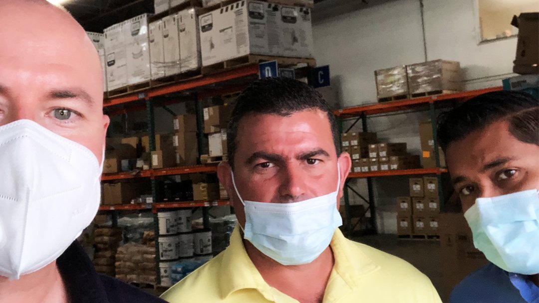 JJElectronics3's tweet photo. A big thank you to Cesar Lozada from MT Distributors located in Miami Gardens. We're very thankful for your loyalty to our brand throughout the years. We appreciate you! 

#jandjelectronics #jjelectronics #mtdistributors #thankyou #appreciationpost #customerappreciation https://t.co/PHPNJCEZas