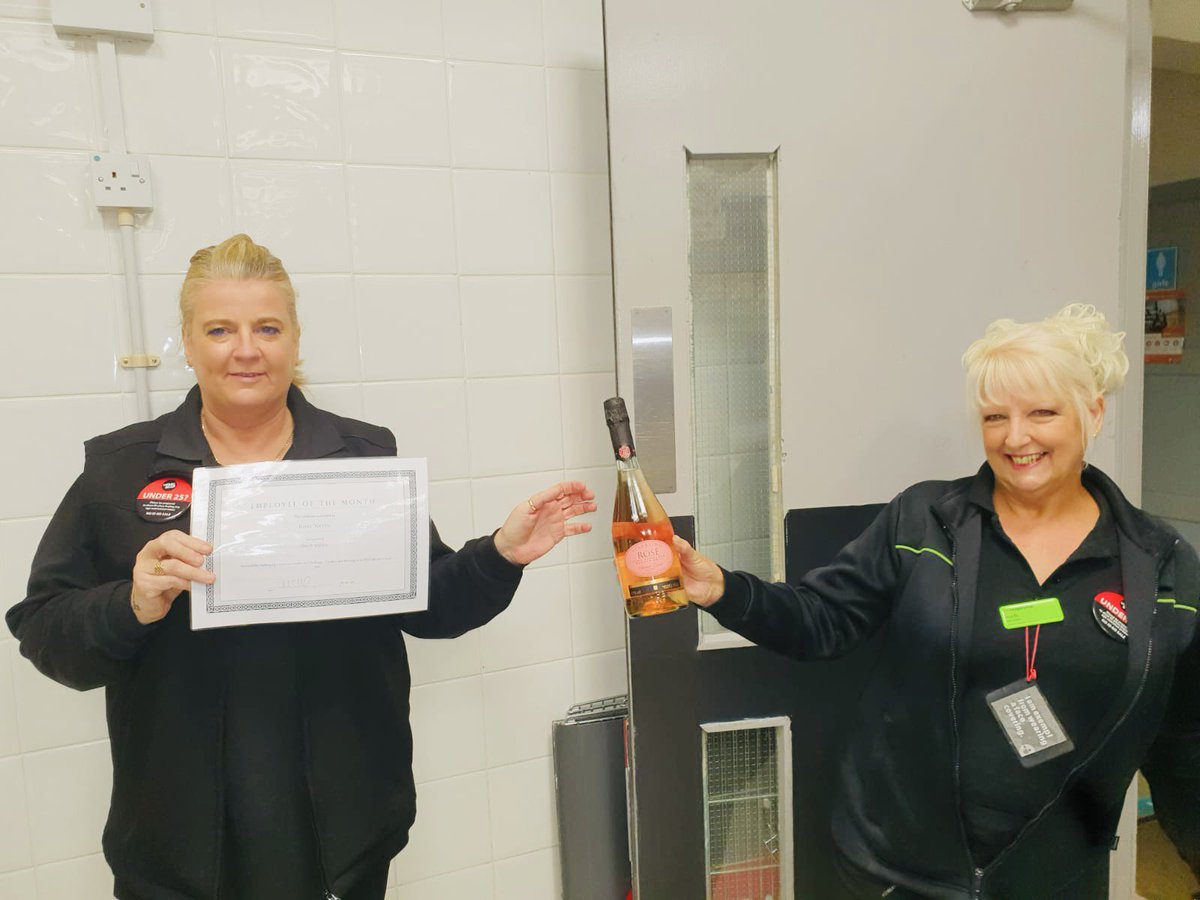 A huge congratulations for Rose our colleague of the month for helping us to pass the serve legal test and for always providing great service! 👏🏼<a href="/AdrianD93465562/">Adrian Dunn</a> <a href="/ClaireKoziol/">Claire Koziol</a> @PaulalanDennis <a href="/CoopElaine/">Elaine Dean 🌹💚🇺🇦</a>
