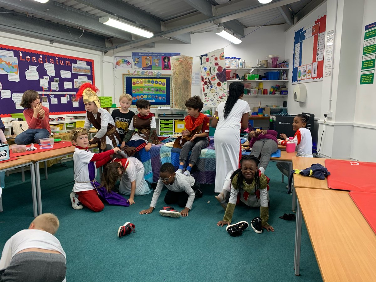MrFielding2's tweet photo. The slaves/servants are working hard #RomanTakeover #RomanBanquet #OutrageousRequests https://t.co/W6jRypc5hv