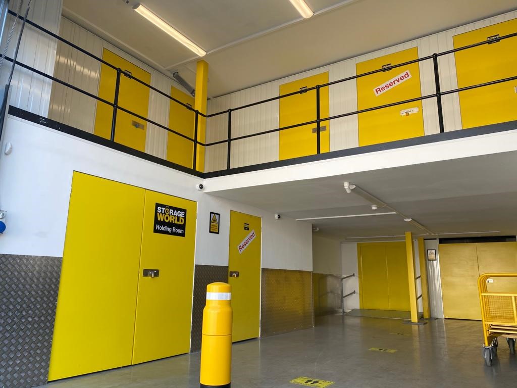 AskActive's tweet image. Are you looking to utilise all of your available space as well as allowing for a generous sized loading bay? Take a look at these photos and call us on +44 1270 215200. #selfstorage #construction #mezzanine #storage