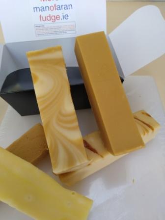 ManofAranFudge's tweet photo. @sonyalennon Well now that #GalwayChristmasMarket is cancelled and #GeorgesStreetArcade operating at reduced capacity just reminding everyone that we sell online https://t.co/MTjaaWfMSy. Also @PeoplesPark CocoMarket every Sunday weather permitting, Covid restrictions permitting.... https://t.co/kaq52vFZ4t