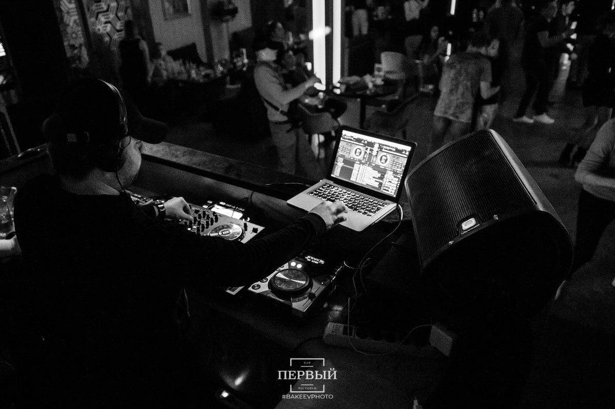 dj_savin's tweet photo. Savin @ Первый #savin #djsavin #house #indiedance #techhouse #music #russia #tour #djslife #weekend #gigs #гастроли https://t.co/Sl17S3RMQj