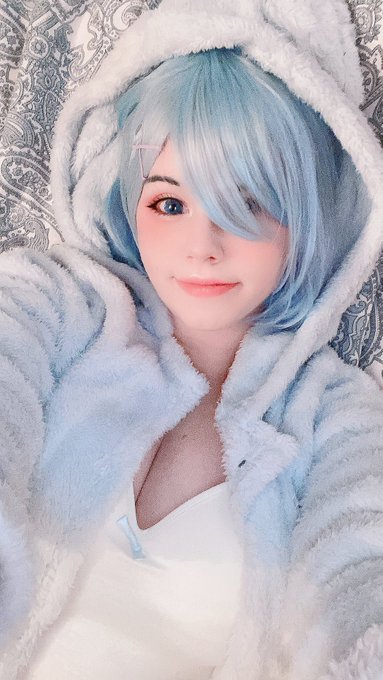 Soft Nyan 💙💙💙 Darling, can you lie next to me? #rezero #rem #cosplay https://t.co/7MzSWNbeDE<a href="/tag/cosplay"class="tags"><span>#cosplay</span></a><a href="/tag/rem"class="tags"><span>#rem</span></a><a href="/tag/rezero"class="tags"><span>#rezero</span></a>