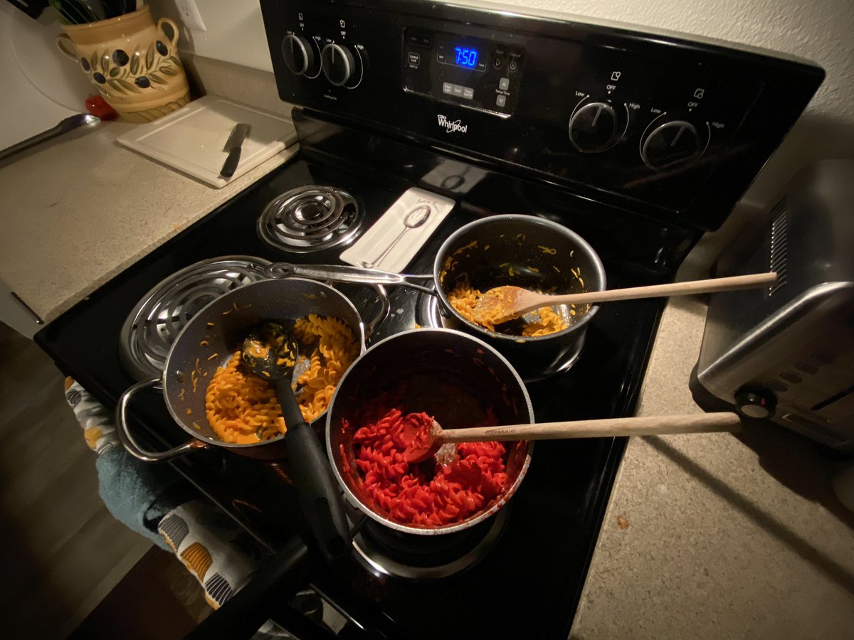 ChowDownPod's tweet photo. In this episode, Jonny, Emilie and Maddy eat and review Cheetos Mac n' Cheese so you can go get them. Maybe. They also talk about wine pairing with Cheetos, Oprah's binge eating habits, not being sponsored, and more.

Listen to it on Apple Podcasts, Spotify and more. https://t.co/80ccg5BcxC
