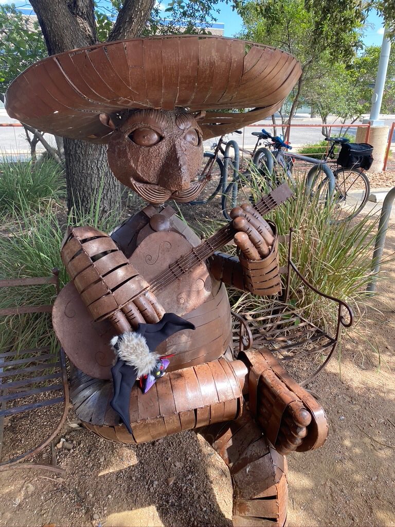 BatholomewBDT's tweet photo. Bat is ready for outdoor dining.  #batdoesthat #batdoessat #batdoesLaGloria #batdoesskeletons #batober #batdoesday16 #15daysuntilhalloween #sanantonio #militarycityusa https://t.co/gm2GkVPd6S