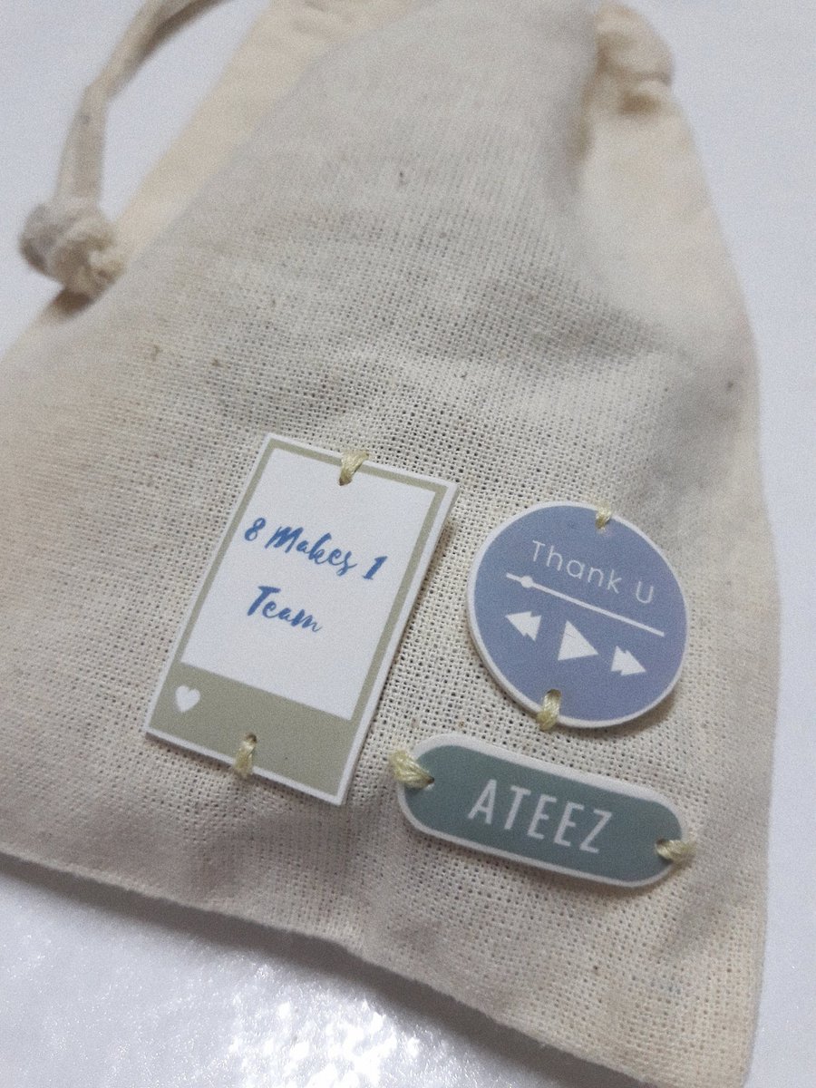 naagetiny's tweet photo. [READY STOCK 🇲🇾] HELP RT |
#bynaaget

Heyyo atiny 😘 . Here i collect order for Ateez Pouch. Dm to order ! The stock is limited (8 pcs only) Grab yours now ! 🙆‍♀️❤

💶 1 pcs - Rm5 

📦 Flexi : Rm5 . No meetup :(

#Ateez https://t.co/cMI2TUtVvL