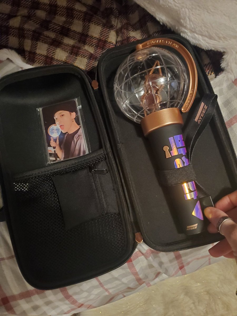 EXOfirestarter's tweet photo. @ATEEZofficial I have so many things to surround myself during the concert! #ready_for_PORTOFCALL it will be like I am actually there yay! @ATEEZofficial I'm so proud two years wow 

#ATEEZFever #ATEEZ_Inception #ATEEZ #FEVER_Part_1 #INCEPTION  #THANXX https://t.co/Be4OoZcDvx