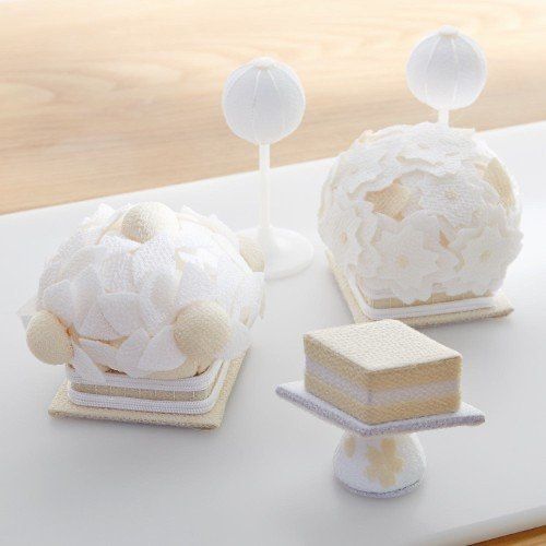 Dtimes Auf Twitter 40個限定 真っ白なミッキー ミニー ベルメゾン ディズニー 京都の職人が作るちりめんお雛様 本日10月16日より予約受付スタート 清らかで神聖な白は魔を払い幸福を守るという意味がありギフトにもおすすめ 詳細 T Co 2ps3tafmva