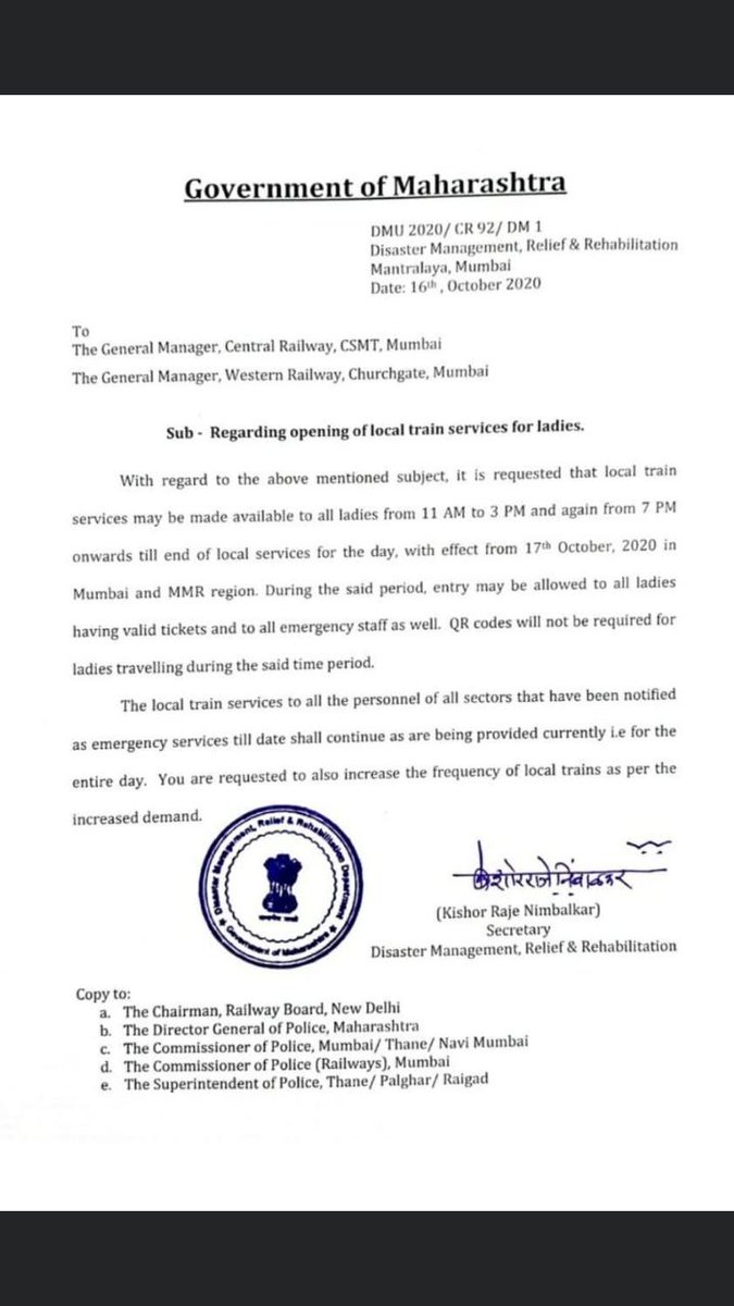 NehaK0188's tweet photo. Big relief to all mumbai women travelers.
#localopen #validpassholder #mumbailocaltrain😊 https://t.co/DVN8wS4Rwc