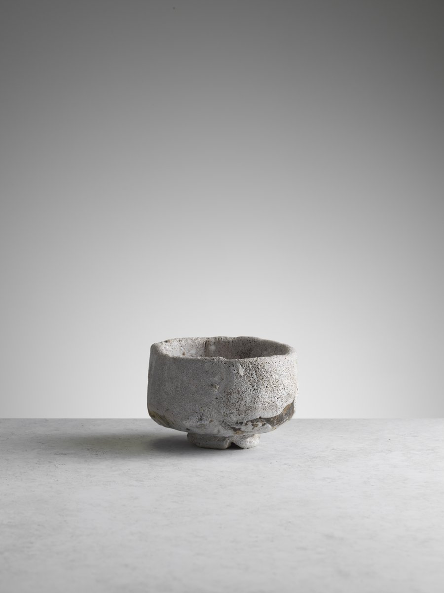 CURRENT EXHIBITION / TEABOWL / until 31 OCTOBER

Ewen Henderson 1934 - 2000
Teabowl, c1990s
12 x 18 x 8 cms
4 3/4 x 7 1/8 x 3 1/8 inches
(EH047)

Available online and by appointment - app.artsvp.co/5c9485

Image credit #michaelharvey