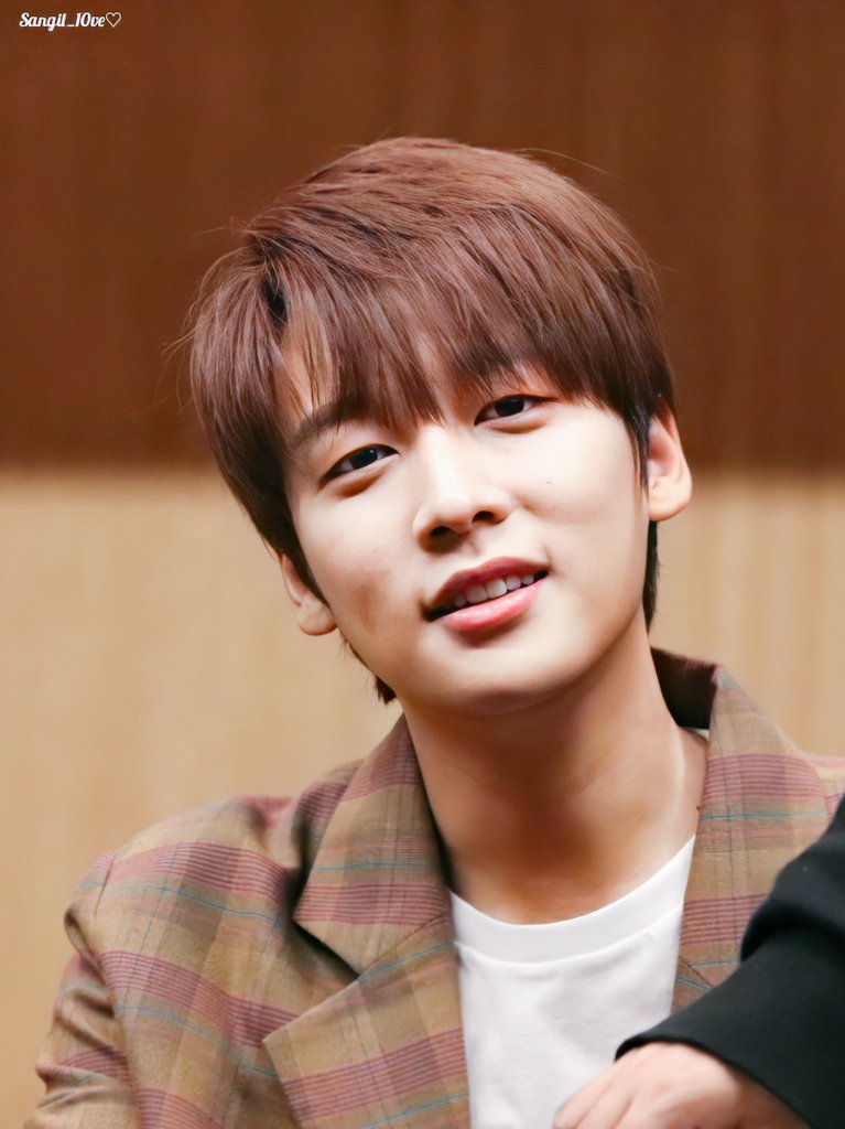 Sangil_10ve's tweet photo. 181021 당산 팬사인회
#D460 #스누퍼 #SNUPER #すぬぽ
#상일 #심상일 #SANGIL #サンイル
@snuper6 @snuperofficial @SNUPERJAPAN https://t.co/a6V6ReOJPE